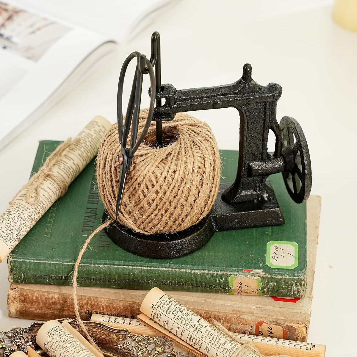 Sungmor Cast Iron Twine Holder and Scissors Set, Vintage Jute Twine Garden String Holder, Decorative Twine Dispenser with Cutter for Crafting, Gardening, Gift Wrapping, Sewing Machine Shape